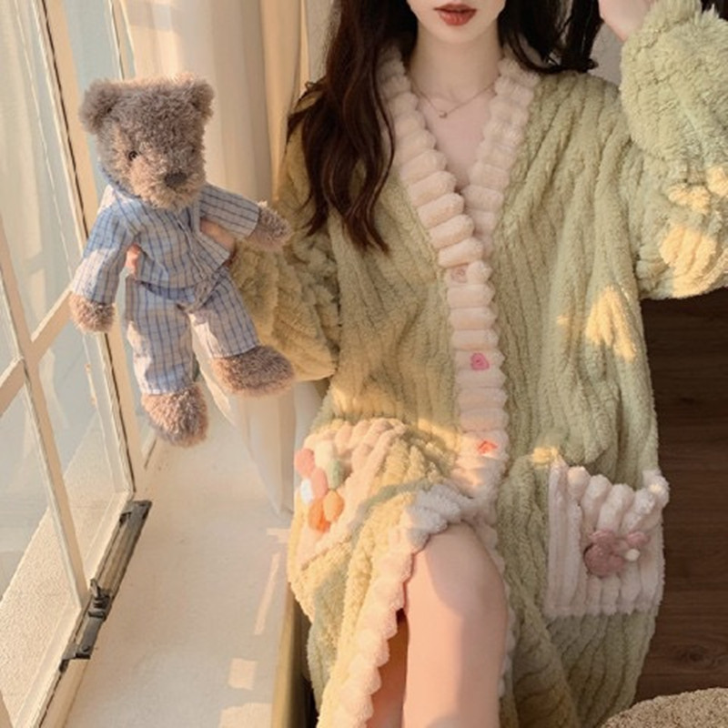 女性のパッド入り厚手暖かいローブ冬長袖ナイトガウンフランネル - Bathrobe のレビューと価格